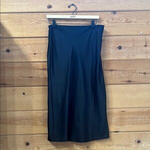 Old Navy black skirt